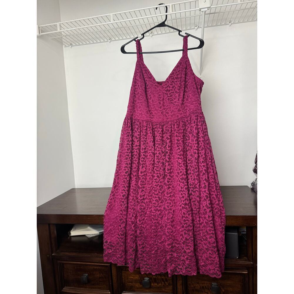 Torrid Midi Crochet Lace Sweetheart Dress Size 1 NWOT